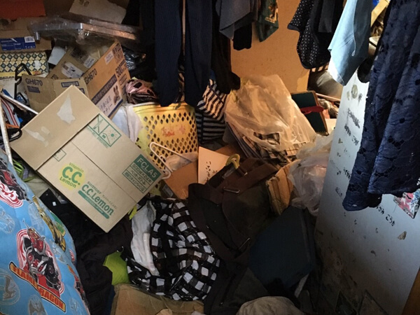 徳島市にてゴミ屋敷化した一軒家の丸ごと片付けに対応しました