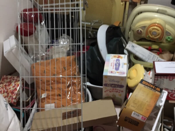 姫路市にて不用品置き場となっていた一部屋丸ごと片付けを承り